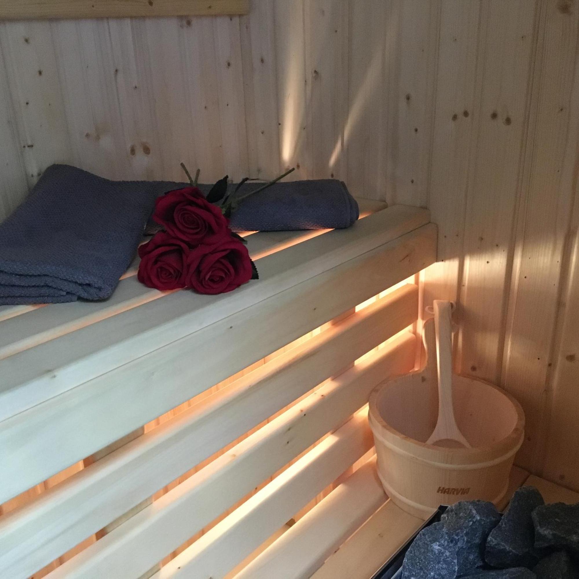 Family & Business Sauna Apartments Rynek Centrum Downtown - 2 Bedroom With Private Sauna, Balcony, Parking Kielce Ngoại thất bức ảnh