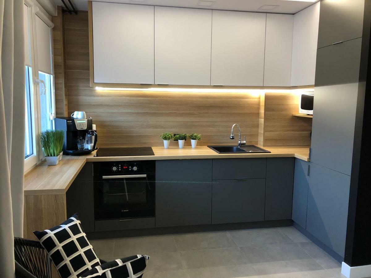 Family & Business Sauna Apartments Rynek Centrum Downtown - 2 Bedroom With Private Sauna, Balcony, Parking Kielce Ngoại thất bức ảnh