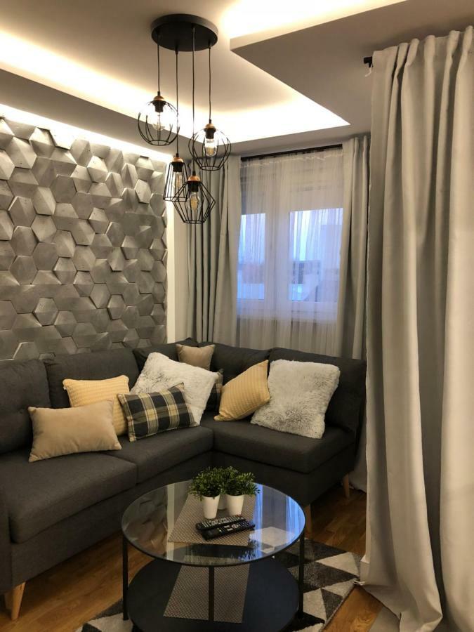 Family & Business Sauna Apartments Rynek Centrum Downtown - 2 Bedroom With Private Sauna, Balcony, Parking Kielce Ngoại thất bức ảnh